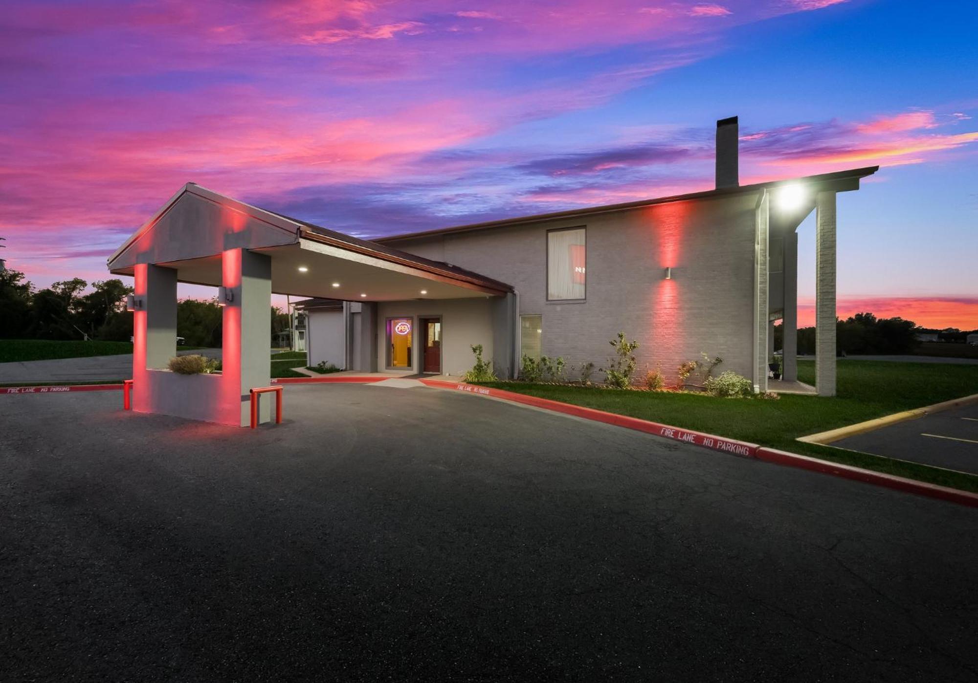 Red Roof Inn Madisonville Exterior foto